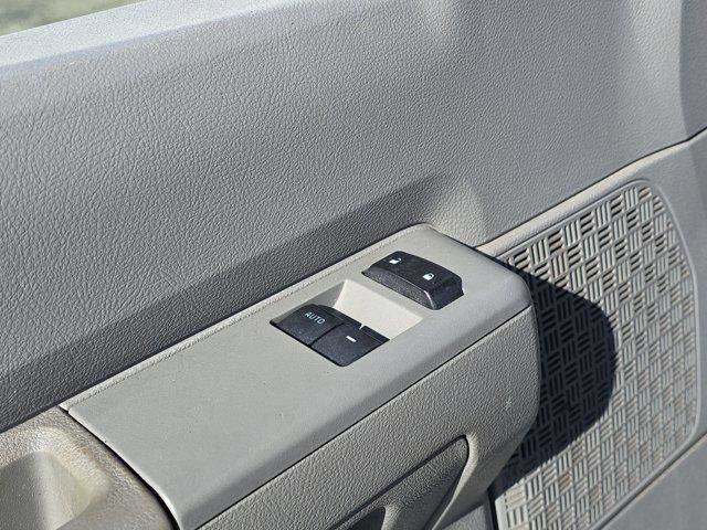 Used 2013 Ford E-250 and Econoline 250 Extended w/ PWR Group image 13