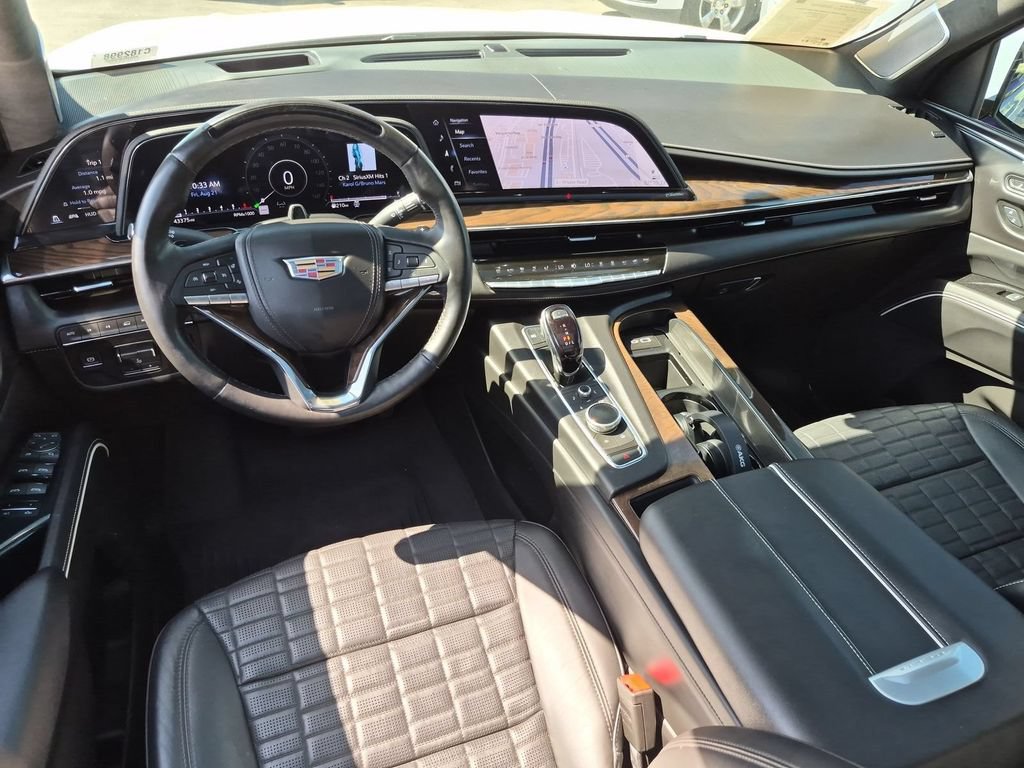 Certified 2024 Cadillac Escalade Sport Platinum w/ LPO, Floor Liner Package AWD/4WD image 13