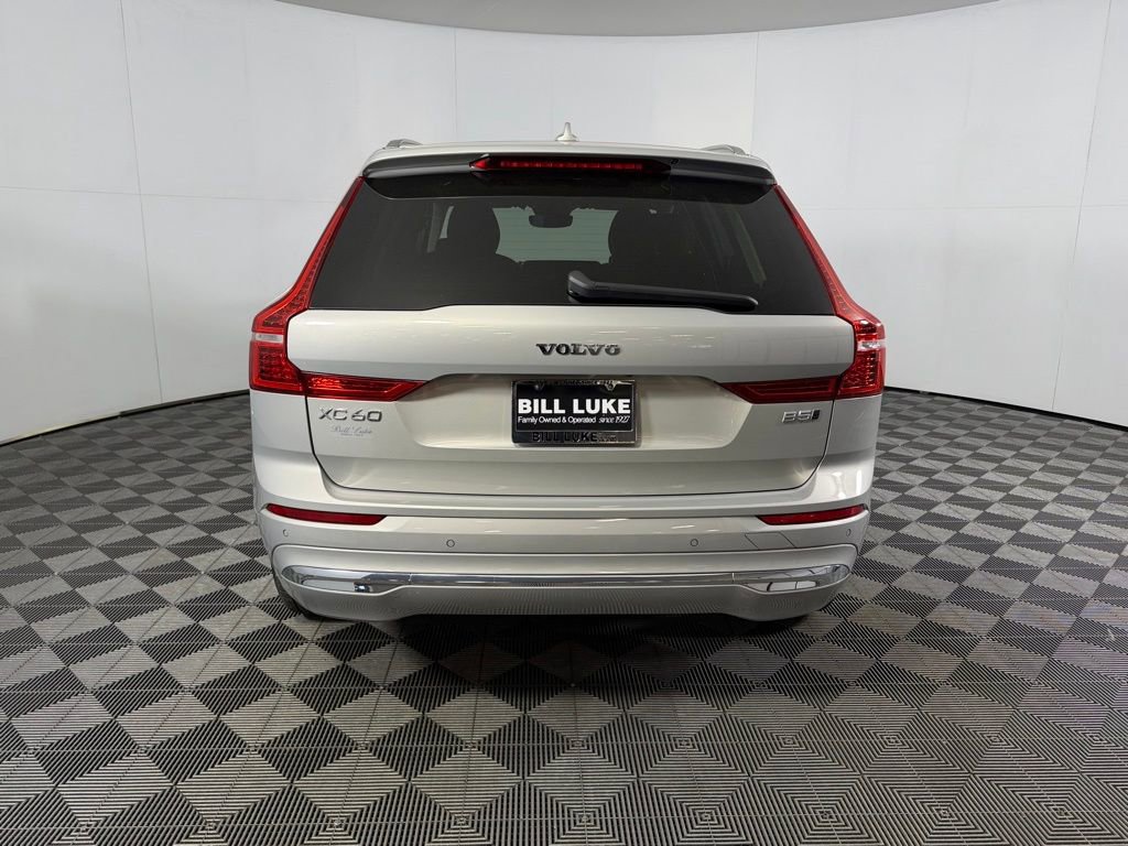 Used 2023 Volvo XC60 B5 Plus w/ Climate Package image 7