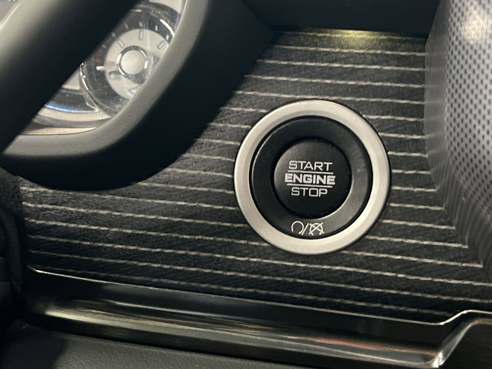 Used 2021 RAM 2500 Limited AWD/4WD image 28