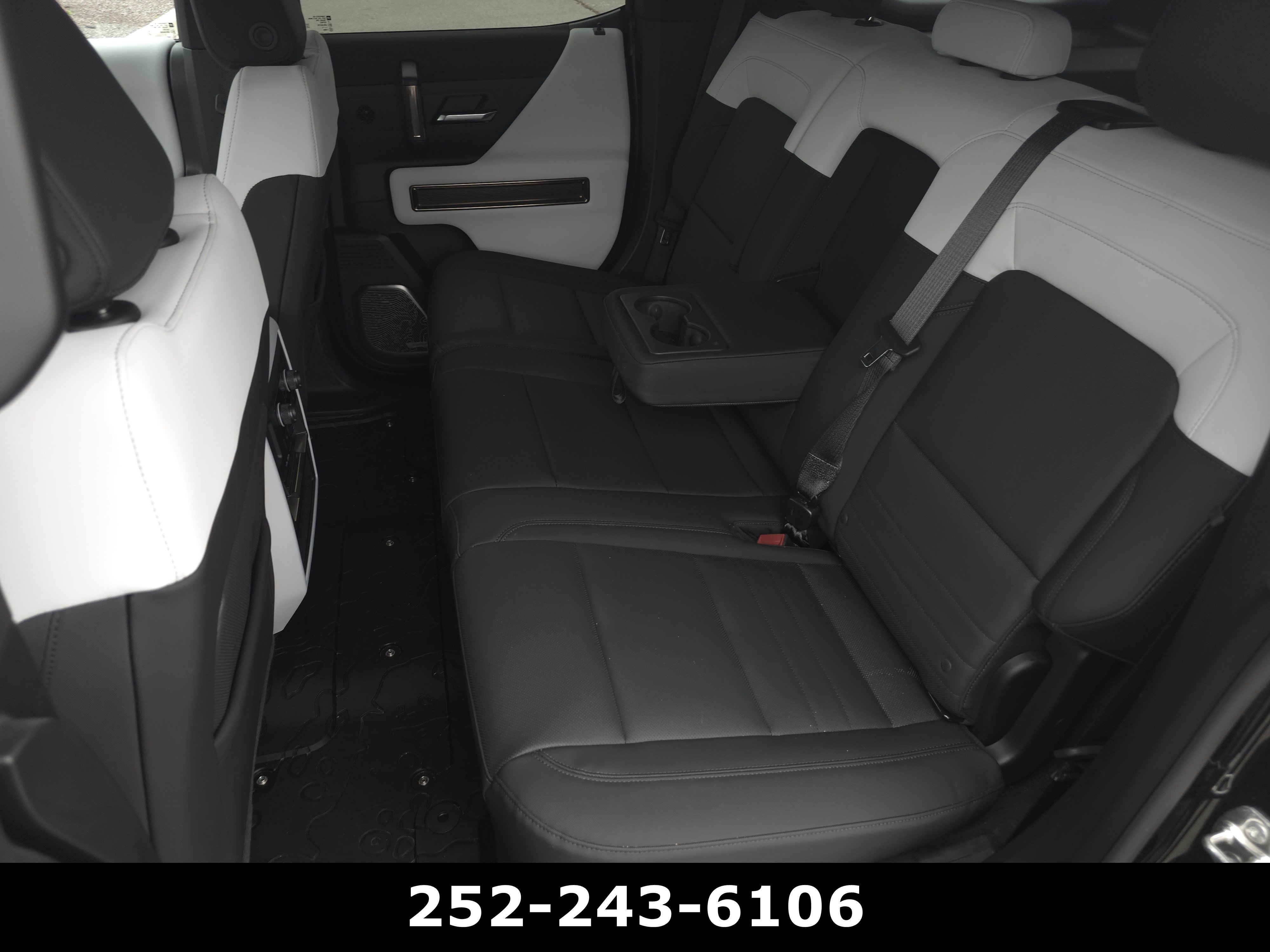 Used 2025 GMC Hummer EV 3X AWD/4WD image 21