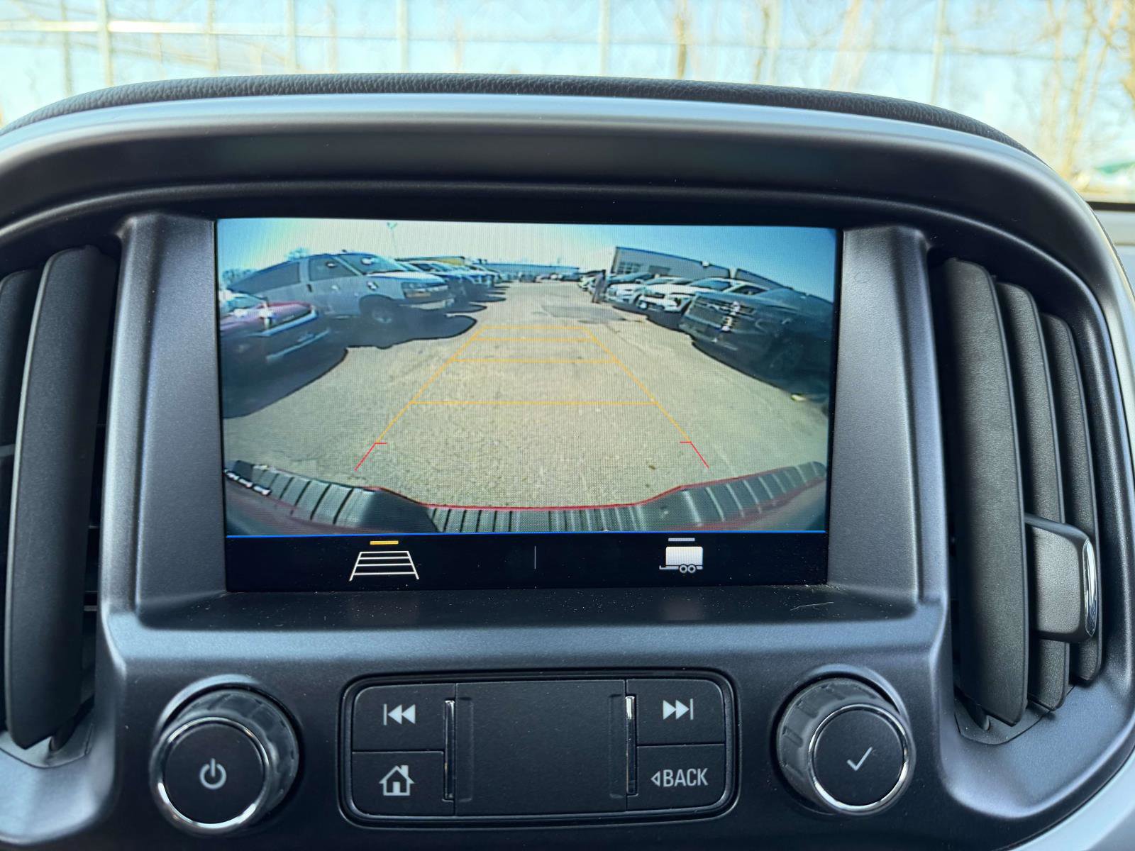 Certified 2022 Chevrolet Colorado LT w/ LT Convenience Package AWD/4WD image 25