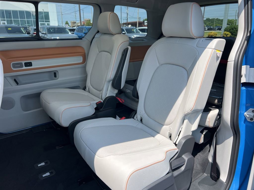 New 2025 Volkswagen ID. Buzz Pro S Plus image 24