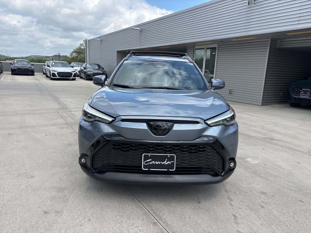 Used 2023 Toyota Corolla Cross AWD Hybrid w/ Convenience Package image 2