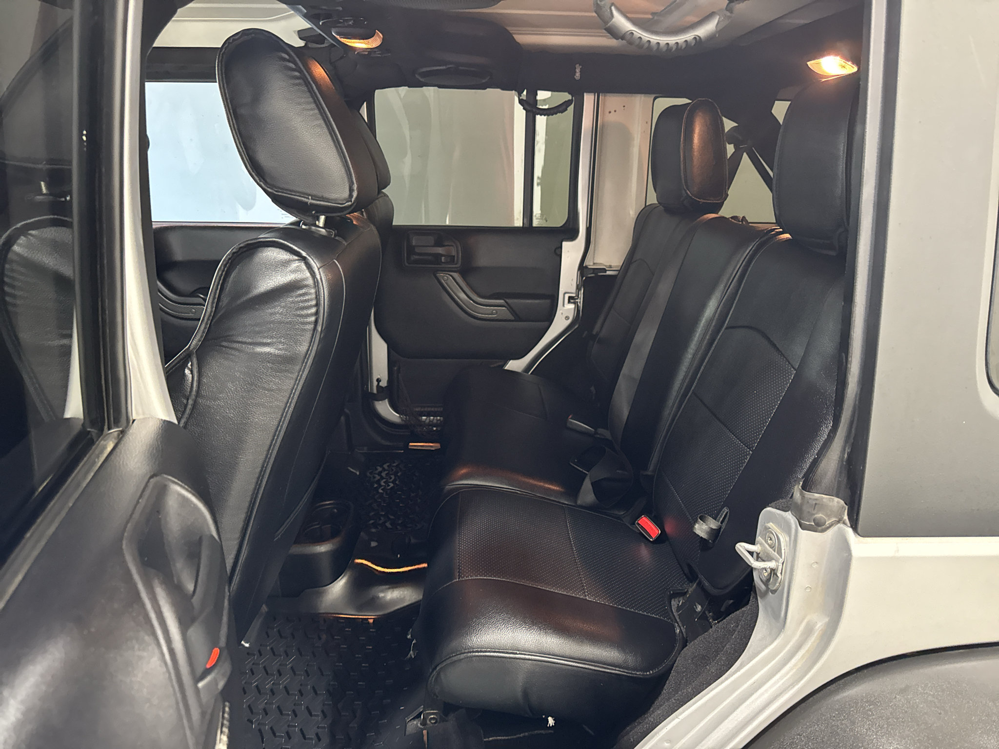 Used 2012 Jeep Wrangler Unlimited Sport AWD/4WD image 24