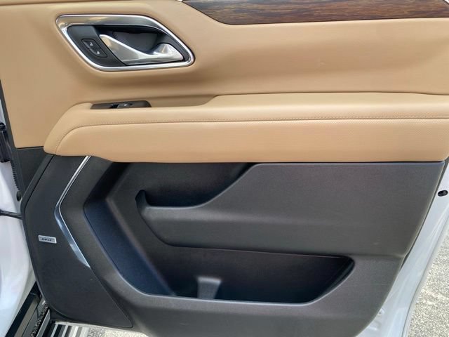 Used 2023 Chevrolet Suburban Premier AWD/4WD image 42