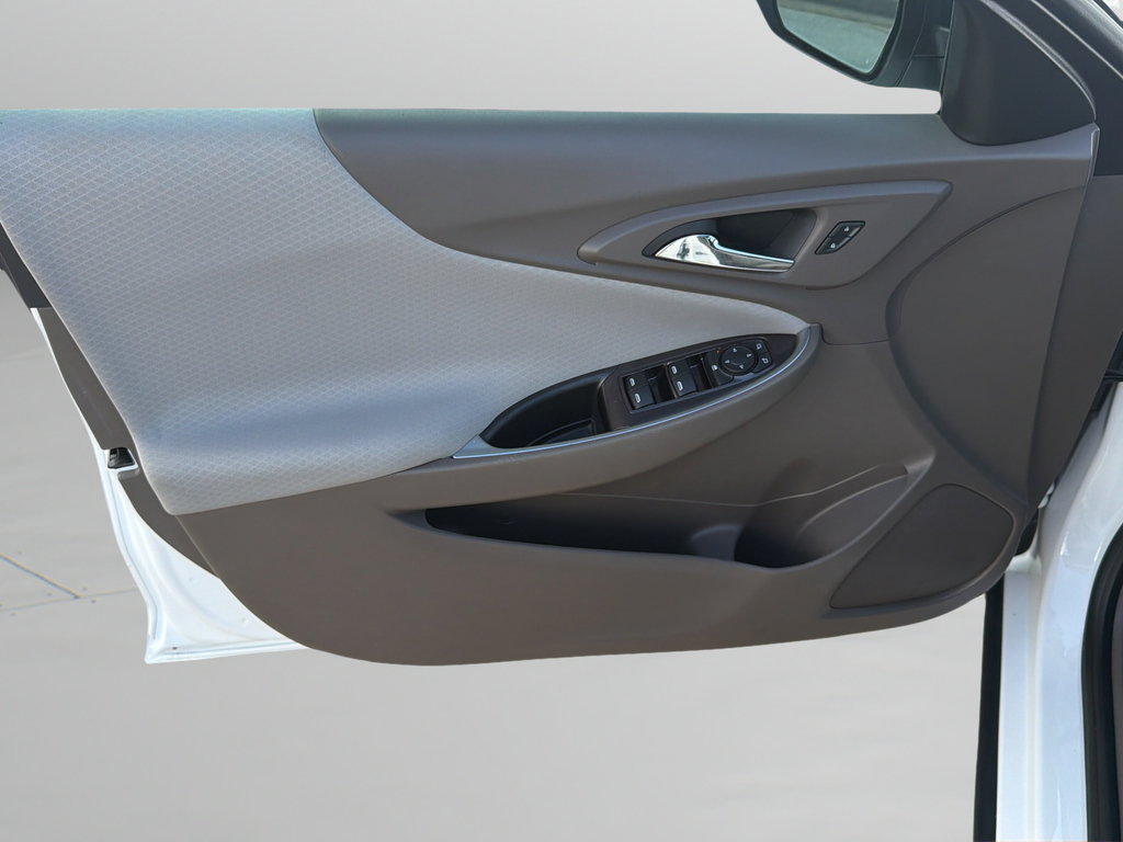 Used 2023 Chevrolet Malibu LS FWD image 15
