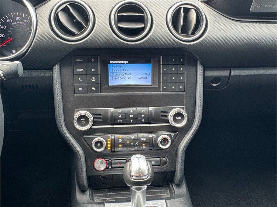 Used 2019 Ford Mustang Coupe RWD image 10