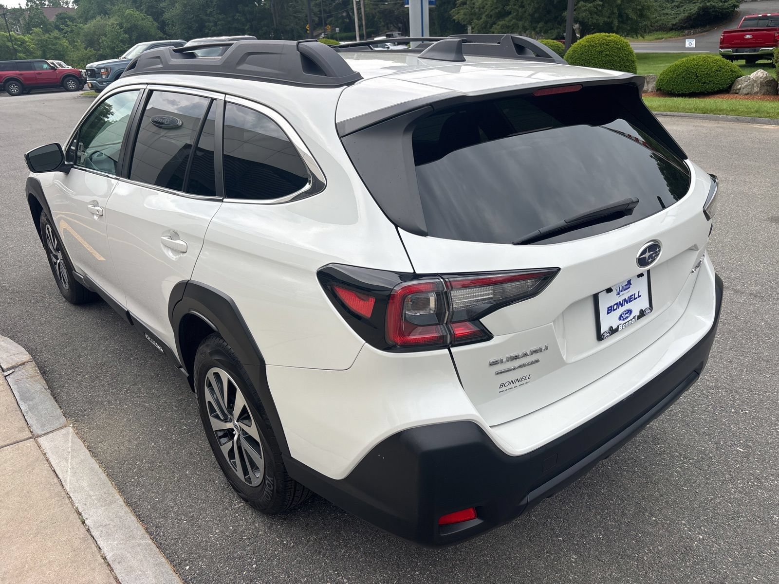 Used 2024 Subaru Outback Premium AWD/4WD image 49