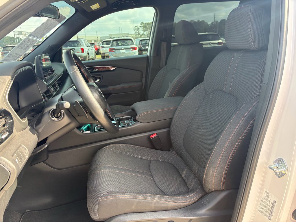 Certified 2023 Honda Pilot Sport image 10