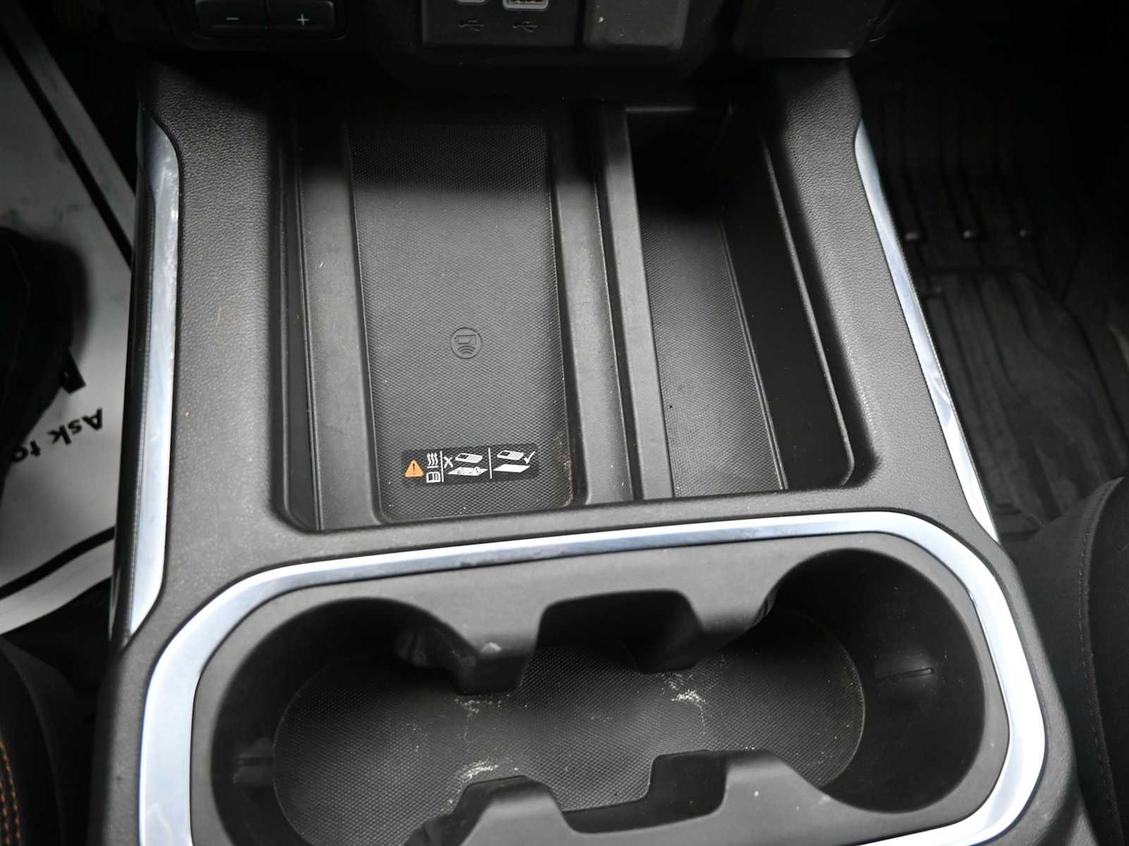 Used 2022 GMC Sierra 2500 AT4 w/ AT4 Preferred Package image 17