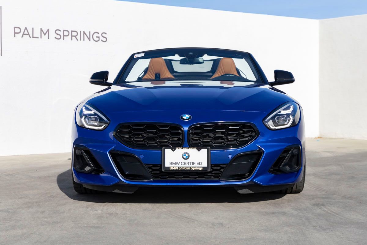 Certified 2023 BMW Z4 M40i w/ Premium Package image 5