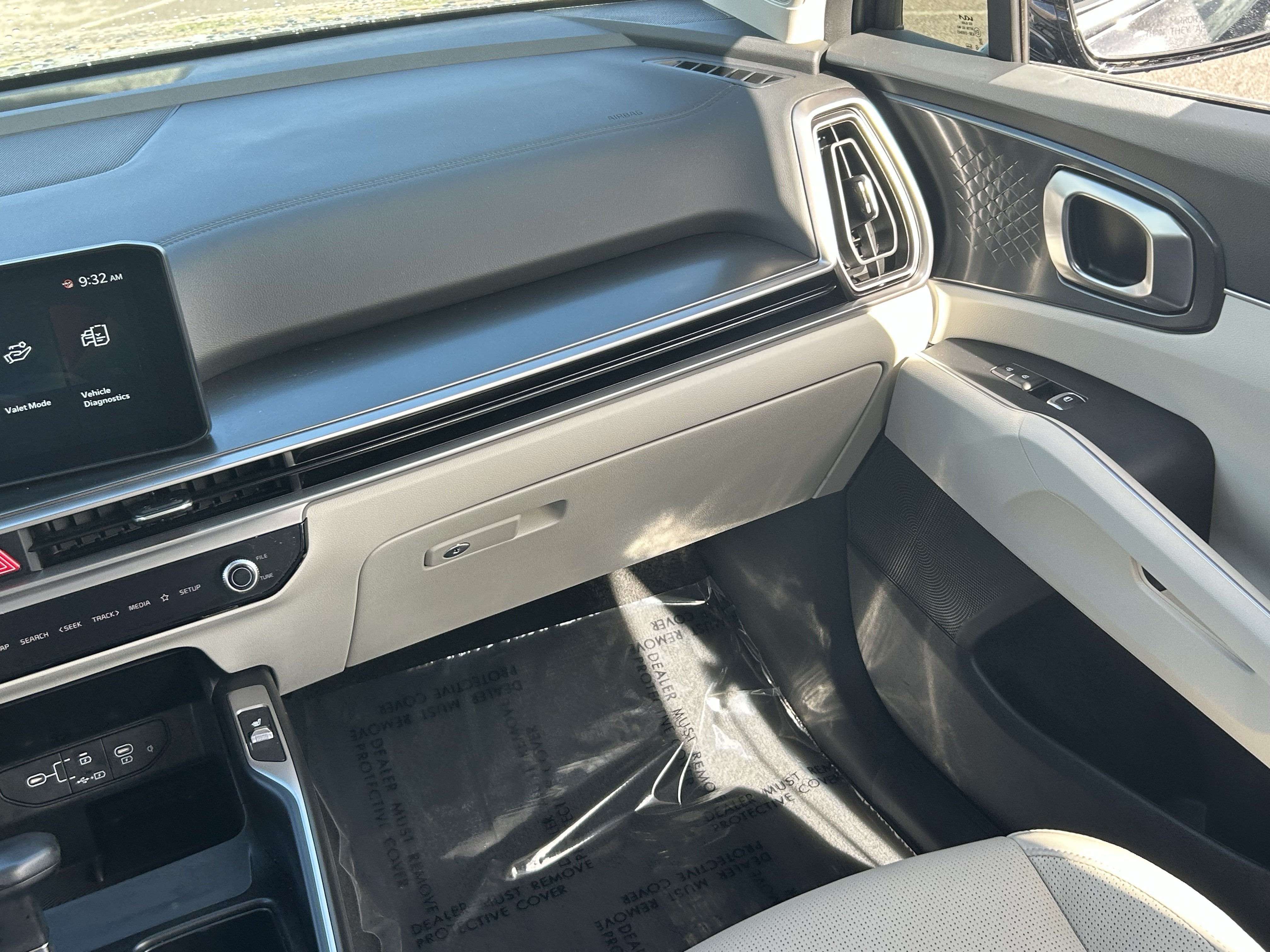 Certified 2026 Kia Sorento S FWD image 18