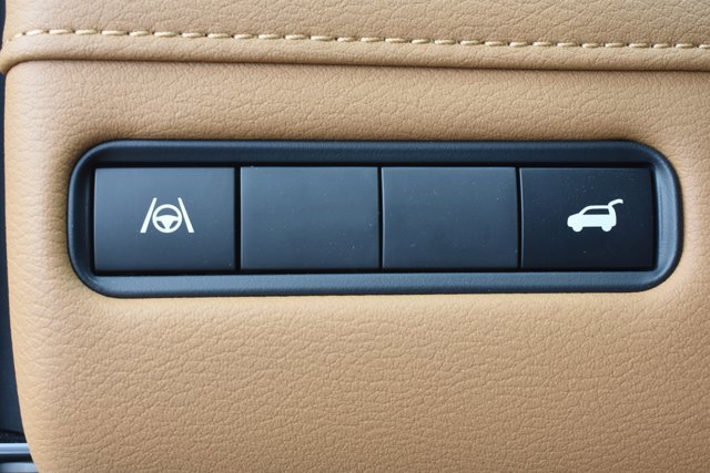 New 2026 Nissan Armada SL w/ Captain's Chari Seat Package image 29