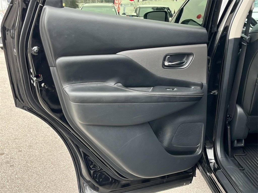 Used 2023 Nissan Murano SL w/ Cargo Package image 21