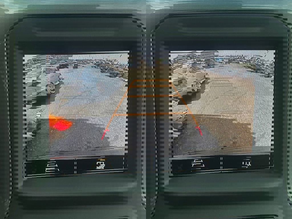 Used 2023 Chevrolet Silverado 1500 Custom AWD/4WD image 18