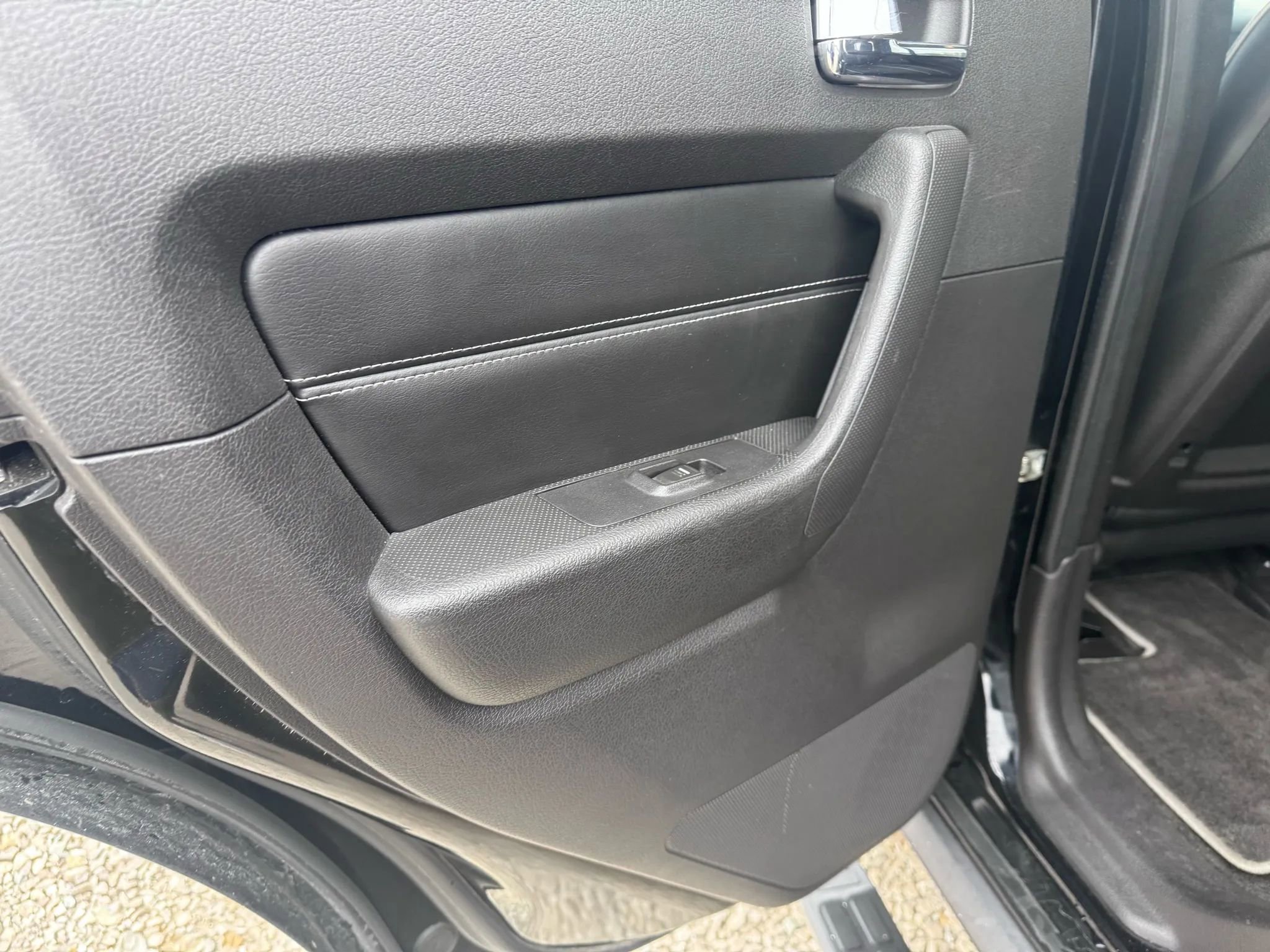 Used 2007 HUMMER H3 Luxury image 28