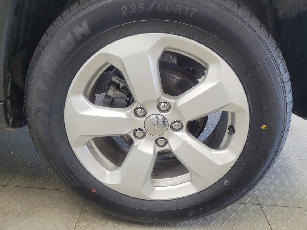 Used 2021 Jeep Compass Latitude AWD/4WD image 31