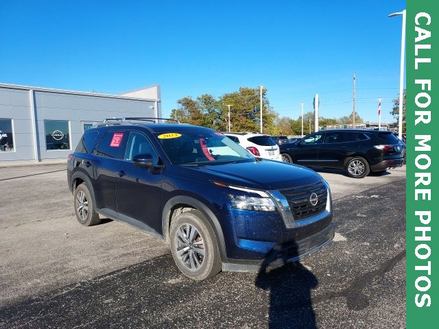 Used 2023 Nissan Pathfinder SL