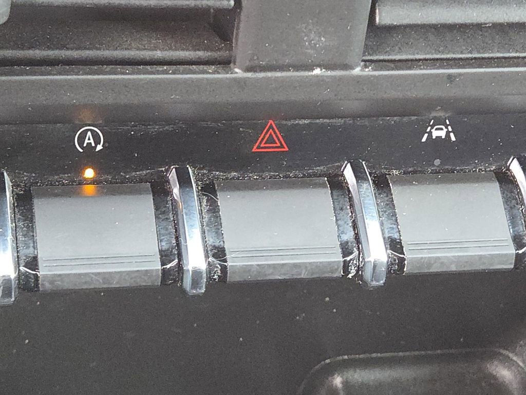 Used 2023 Chevrolet Colorado W/T image 32