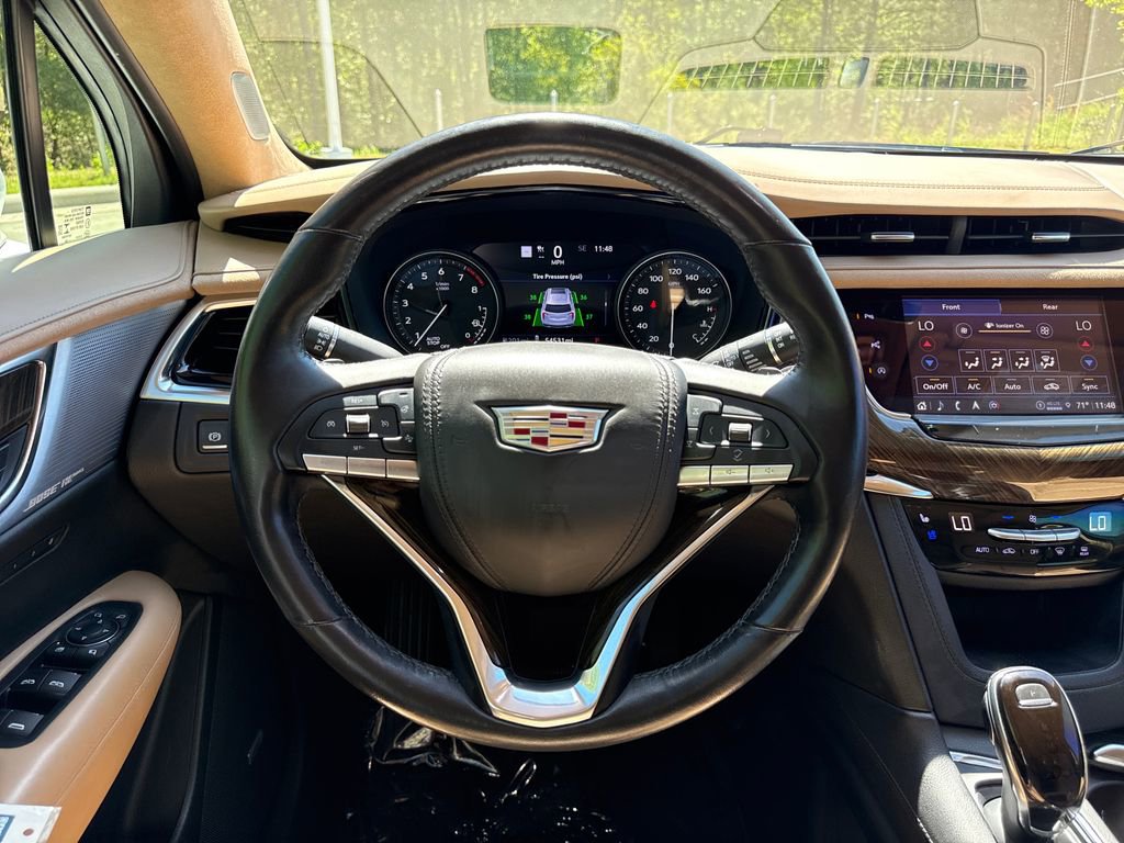 Used 2021 Cadillac XT6 Premium Luxury w/ Platinum Package FWD image 19