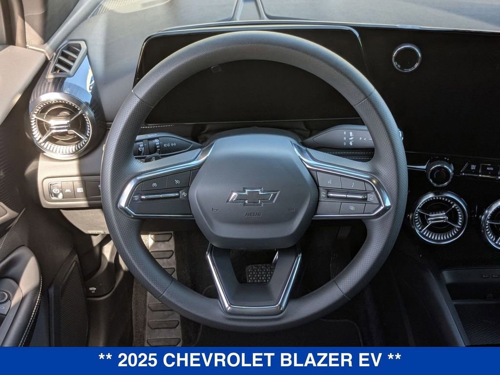 New 2025 Chevrolet Blazer EV LT w/ Midnight/Sport Edition AWD/4WD image 16