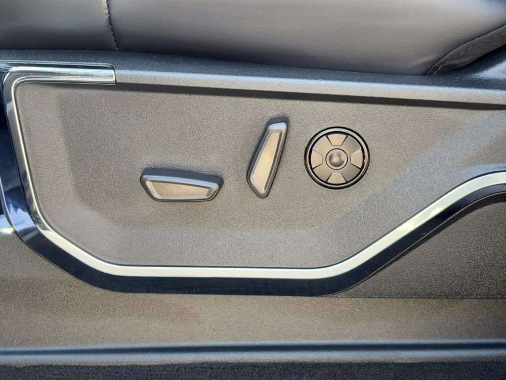 Used 2026 Ford F450 Platinum w/ FX4 Off-Road Package image 20