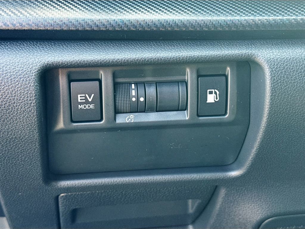 New 2026 Subaru Crosstrek 2.5i Limited AWD/4WD image 6
