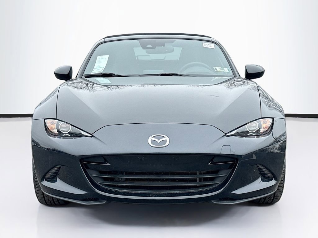 Used 2022 MAZDA MX-5 Miata Grand Touring w/ Weather Package image 2