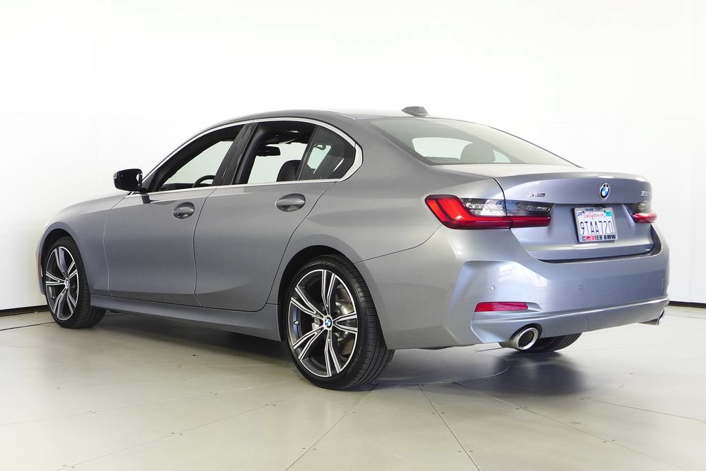 Certified 2024 BMW 330i xDrive Sedan w/ Premium Package AWD/4WD image 9