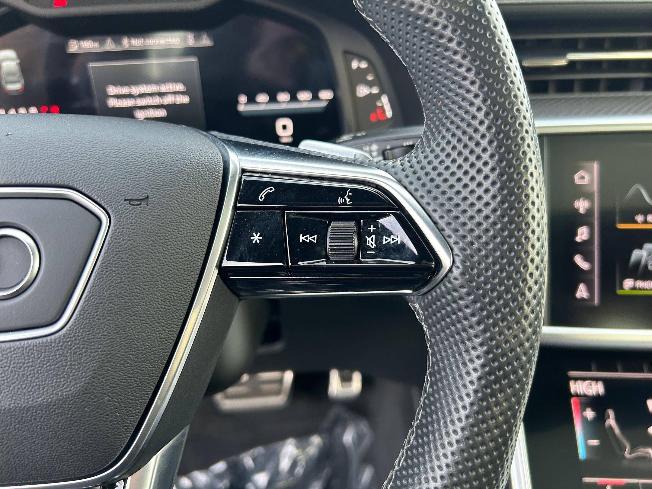 Used 2021 Audi S6 Prestige w/ Prestige Package image 13