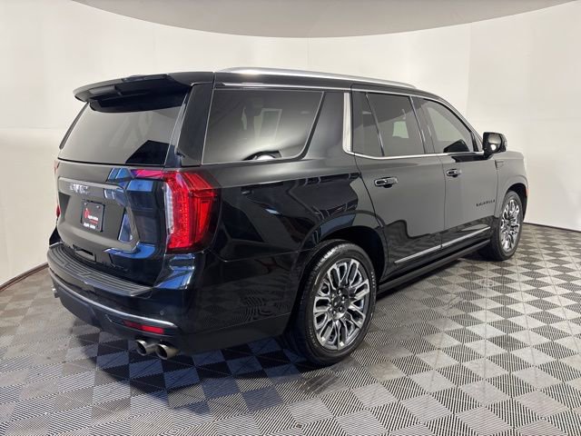 Used 2023 GMC Yukon Denali Ultimate AWD/4WD image 6