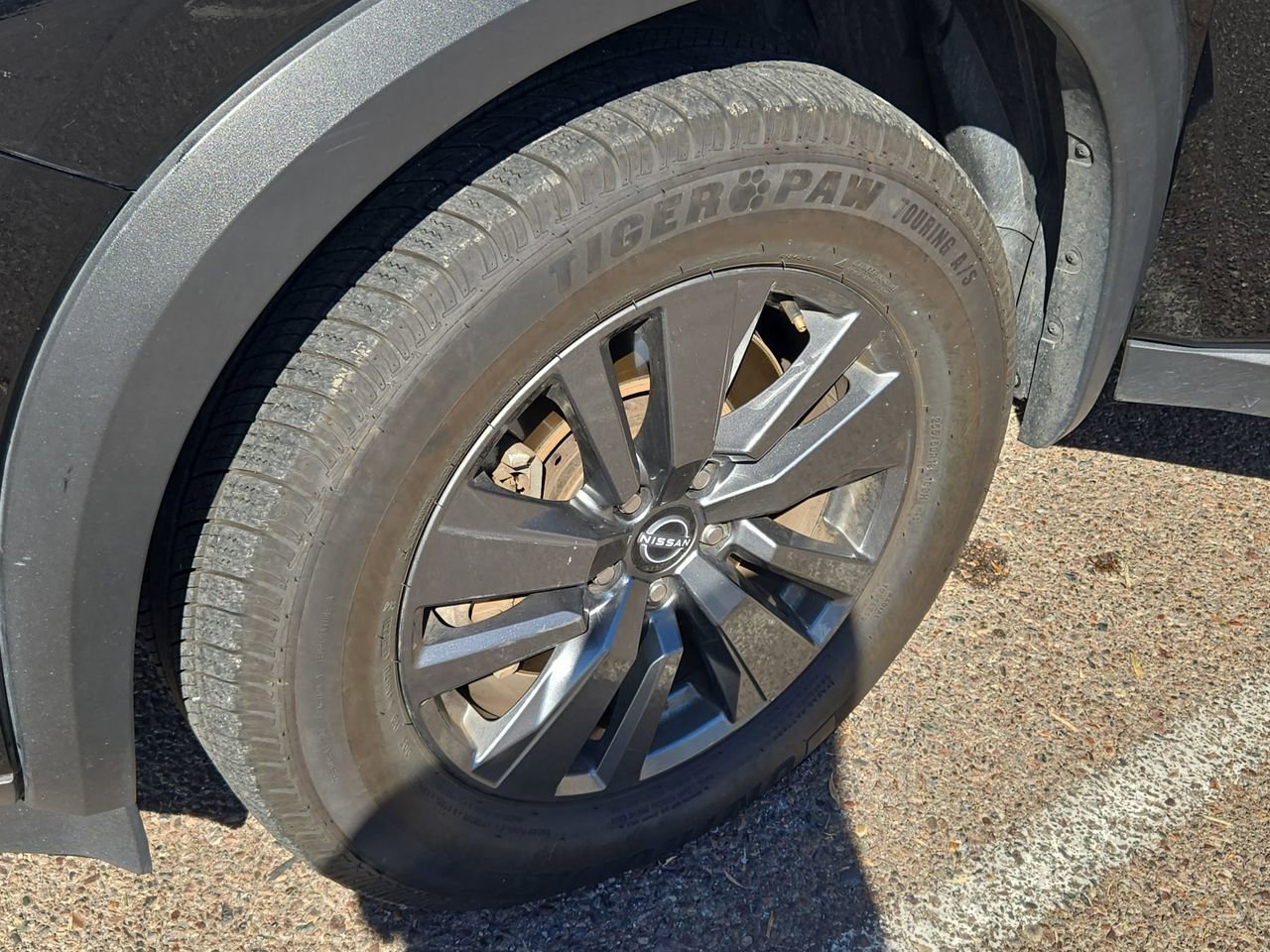 Used 2024 Nissan Pathfinder SV image 20