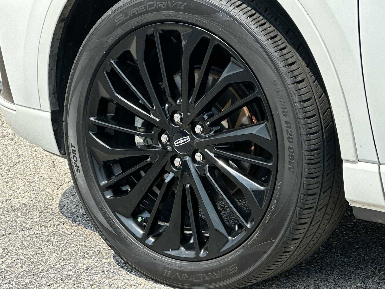 Used 2023 Lincoln Corsair Reserve w/ Equipment Group 201A image 11