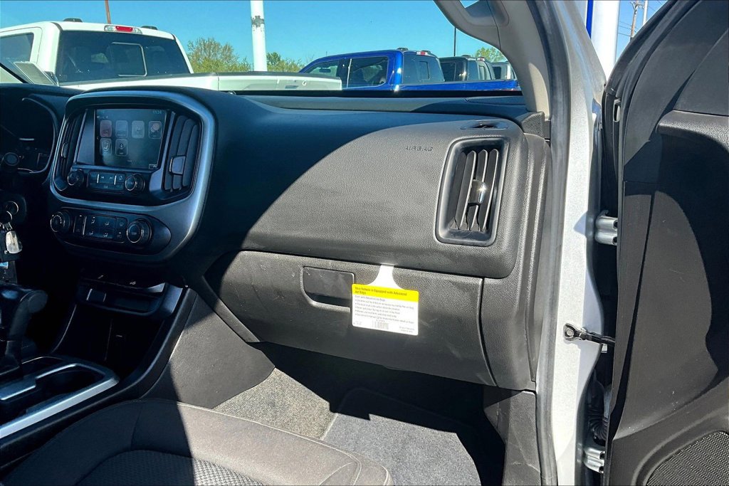 Used 2017 Chevrolet Colorado LT RWD image 16