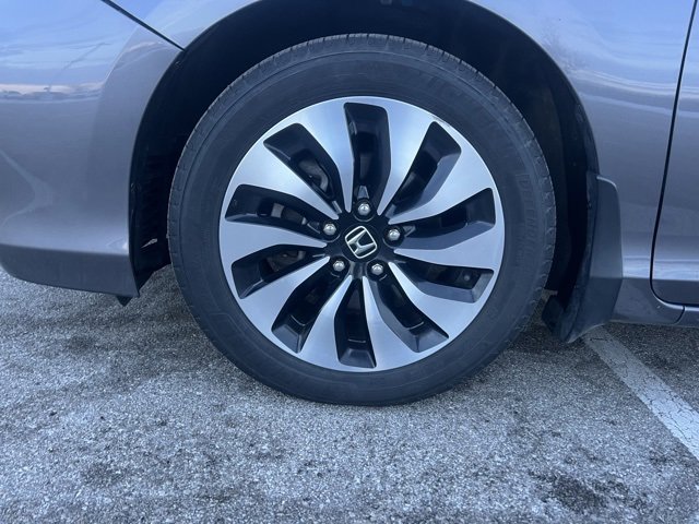 Used 2017 Honda Accord Base image 8