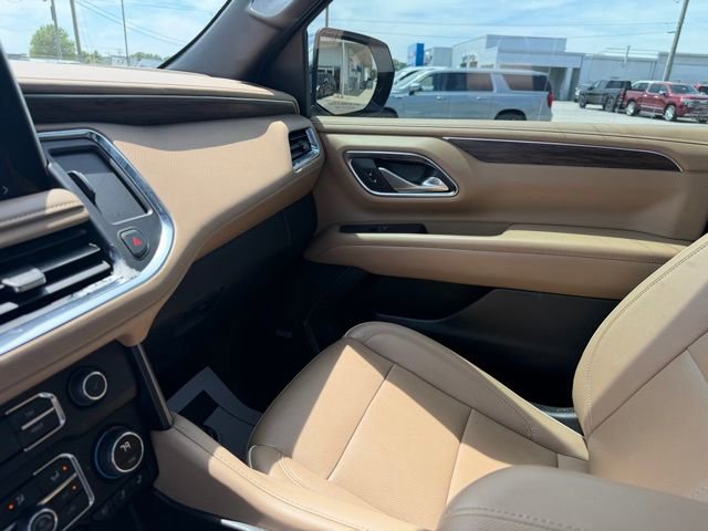 Used 2023 Chevrolet Tahoe Premier AWD/4WD image 30