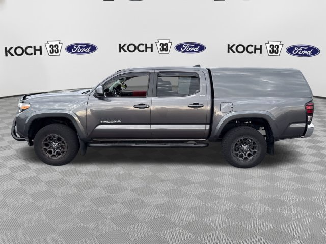 Used 2017 Toyota Tacoma SR5 w/ Tow Package AWD/4WD image 4