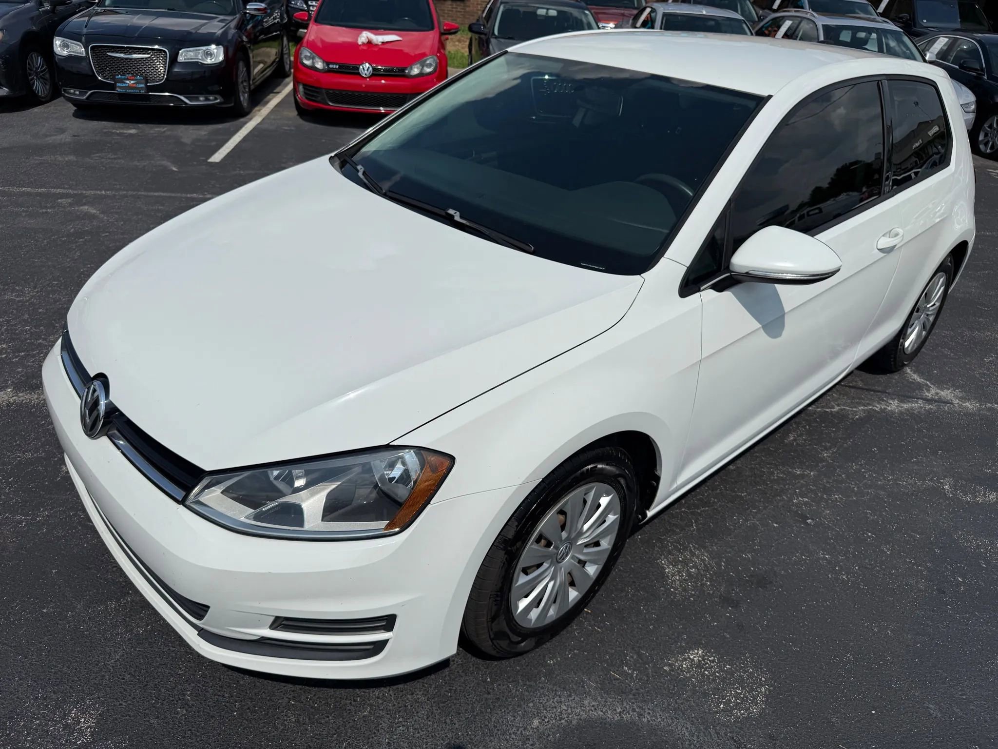 Used 2015 Volkswagen Golf S image 31