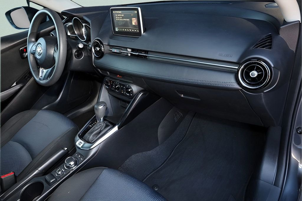 Used 2018 Toyota Yaris iA FWD image 18