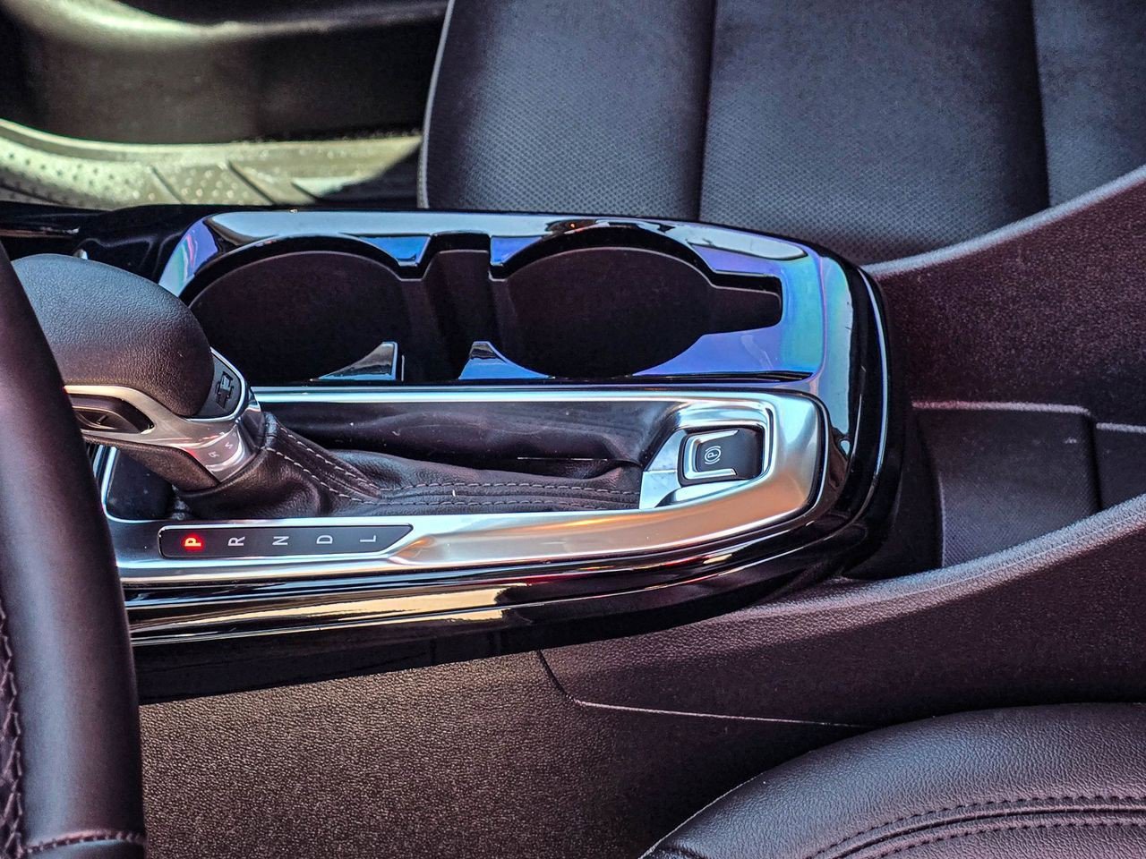 Certified 2025 Chevrolet Trax ACTIV w/ Sunroof Package image 18