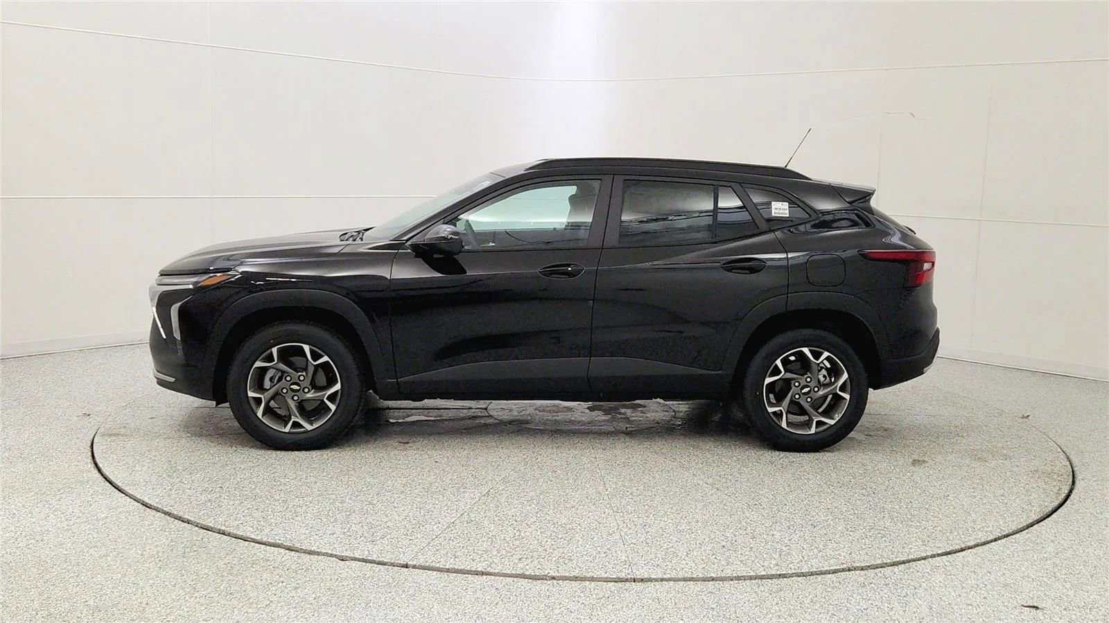 New 2026 Chevrolet Trax LT w/ Driver Confidence Package image 4