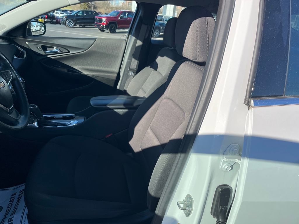 Used 2020 Chevrolet Malibu LT image 19
