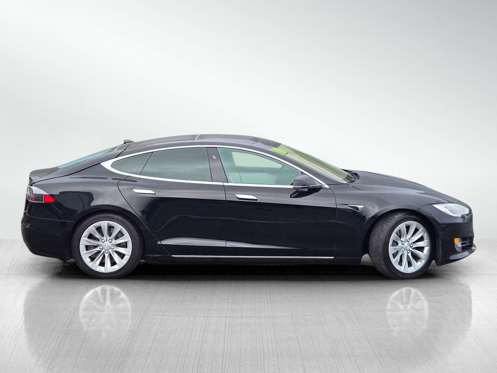 Used 2018 Tesla Model S 75D AWD/4WD image 3