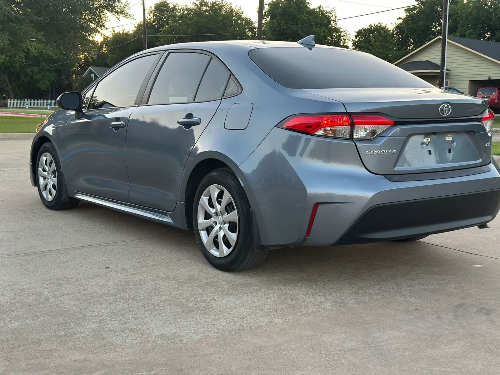 Used 2023 Toyota Corolla LE FWD image 7