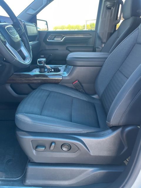 Used 2024 GMC Sierra 1500 Elevation w/ Preferred Package image 12