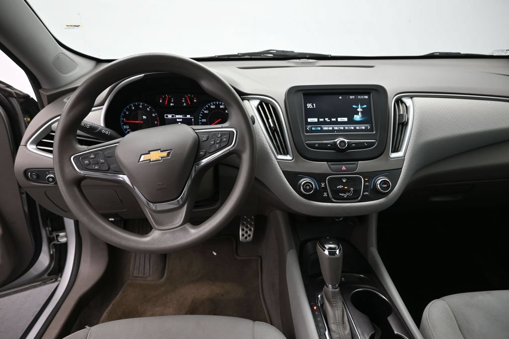 Used 2017 Chevrolet Malibu LS w/ LPO, Convenience Package 1 FWD image 17