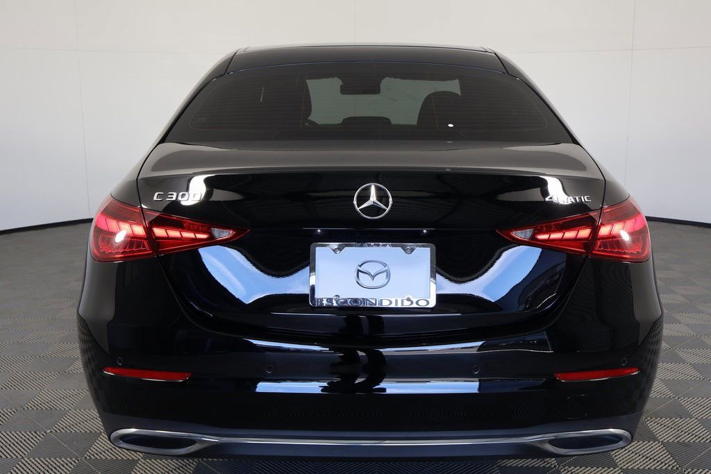 Used 2025 Mercedes-Benz C 300 4MATIC Sedan image 5