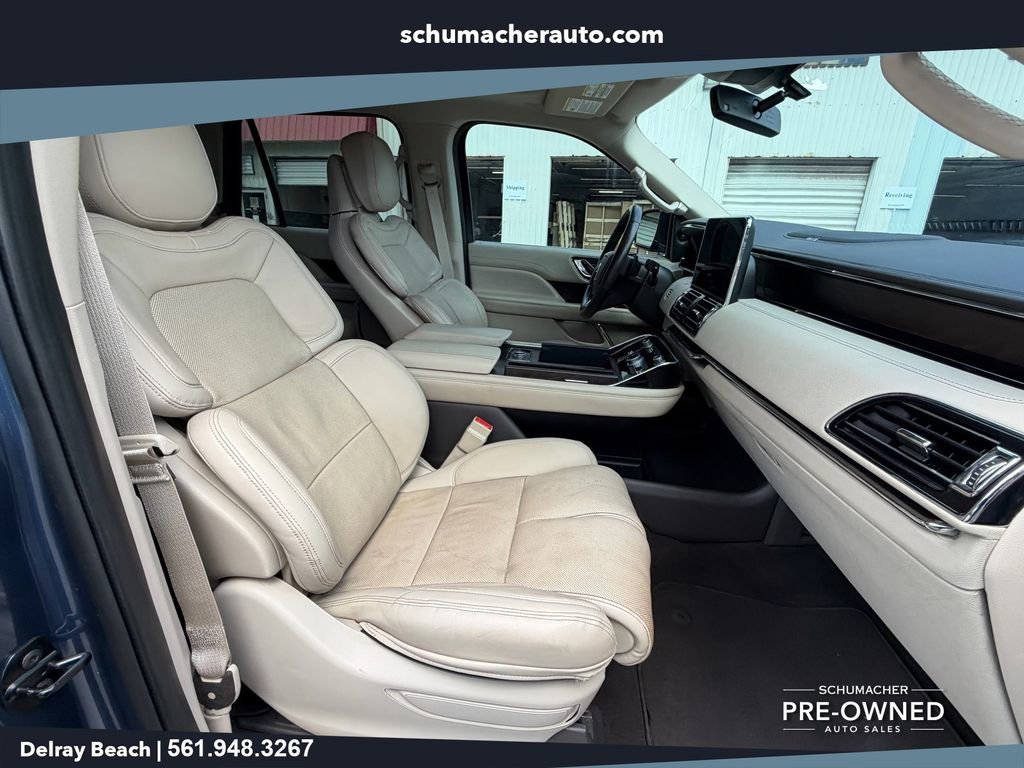 Used 2020 Lincoln Navigator Reserve w/ Cargo Convenience Package RWD image 17