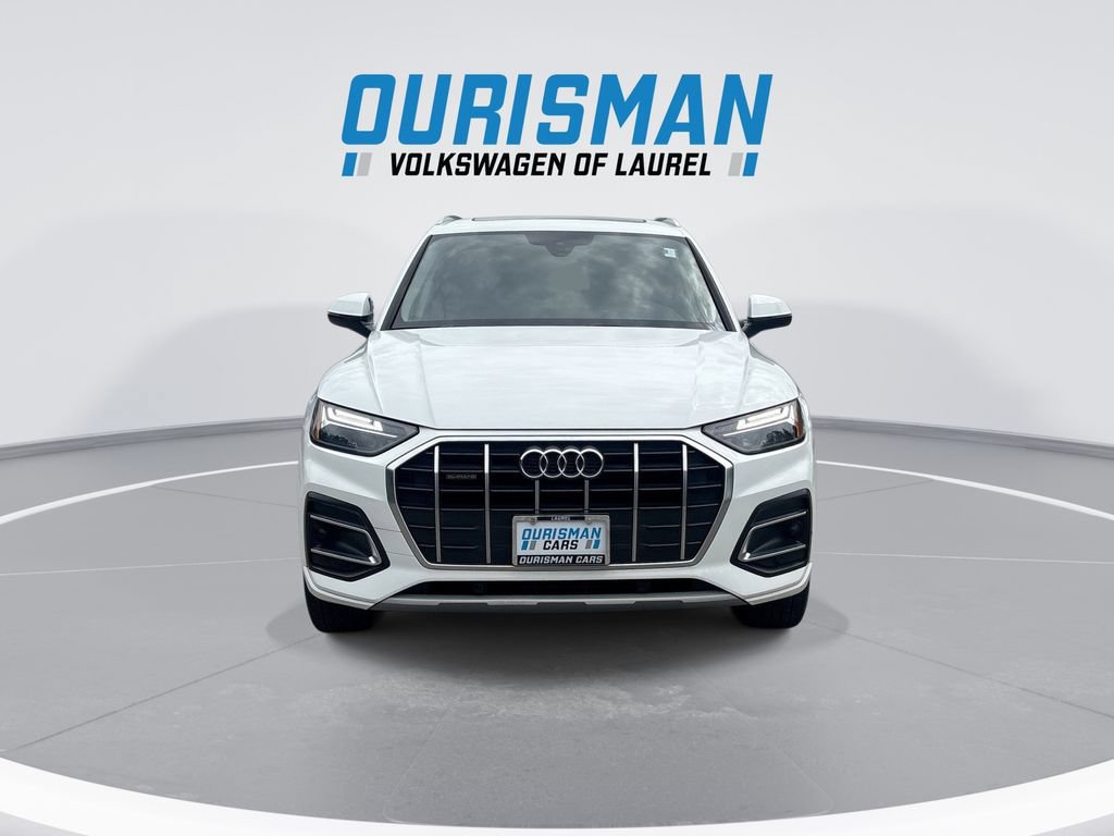 Used 2023 Audi Q5 2.0T Premium w/ Convenience Package AWD/4WD image 3